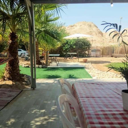 Desert Chilling - סתלבט במדבר Villa Neot HaKikar Esterno foto
